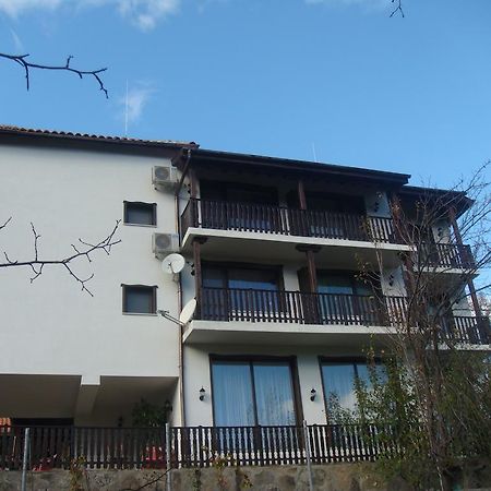 Family Hotel&Restaurant Plamena Oreshak  Exterior foto