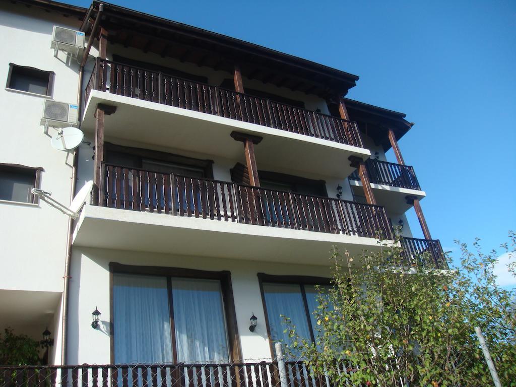 Family Hotel&Restaurant Plamena Oreshak  Exterior foto
